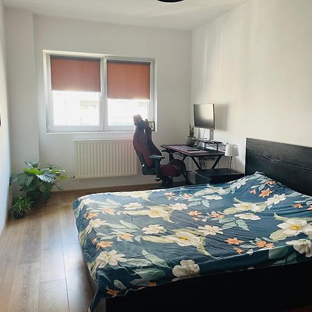 Cozy Apartment With Free Parking Cluj-Napoca Exterior photo