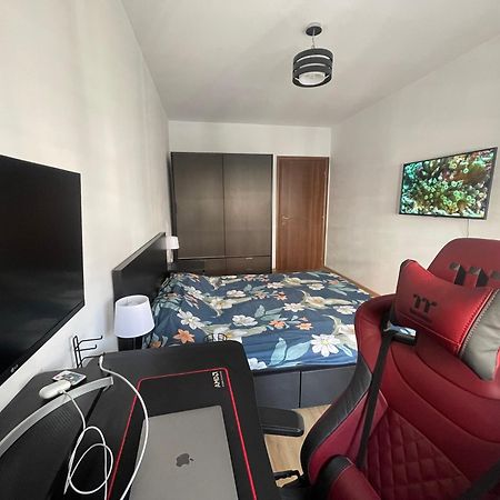 Cozy Apartment With Free Parking Cluj-Napoca Exterior photo